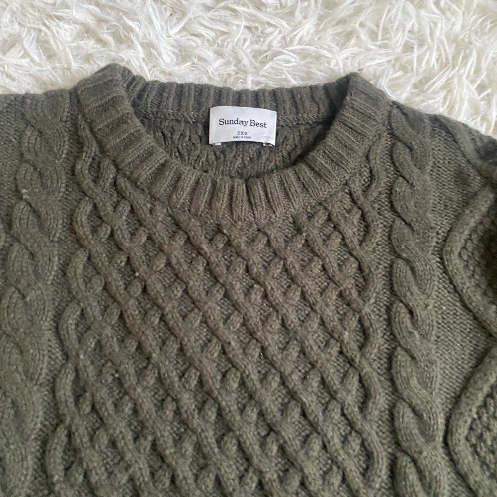 Aritzia Sunday Best Peggy Sweater - Picture 4 of 7